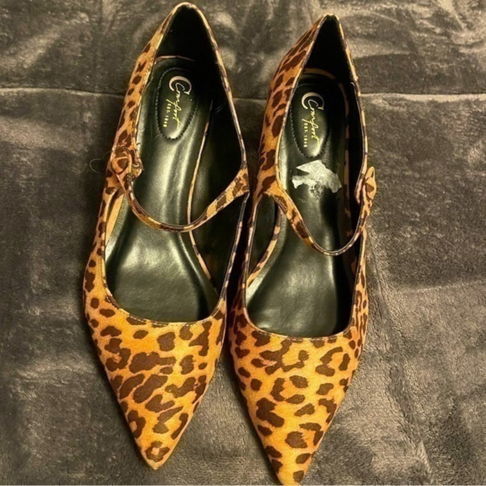Comfort Cheetah heels size 10